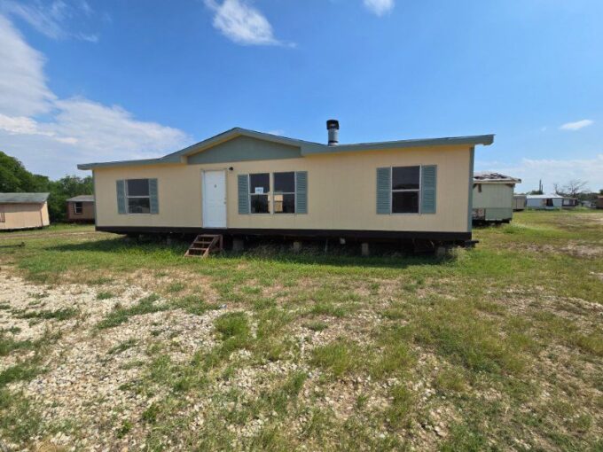 3 Bedroom, 2 Bathroom Manufactured Home