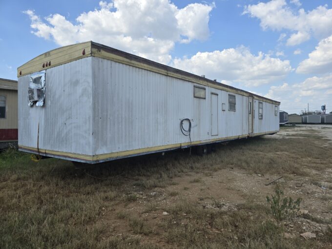 12 x 56 ...1979 2 bedroom 1 bath